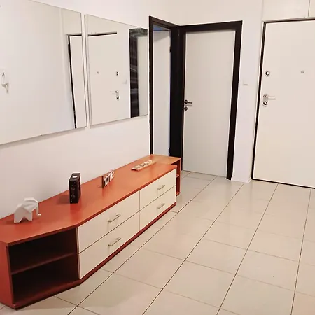 Familyhouse * Πούλα