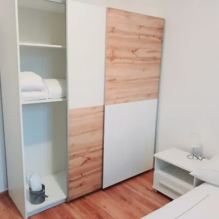Familyhouse Пула
